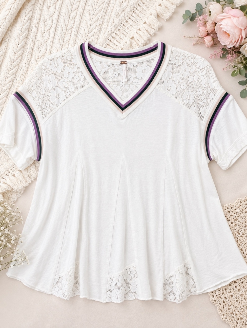 Free People White Lace Trim V-Neck Top Medium Casual